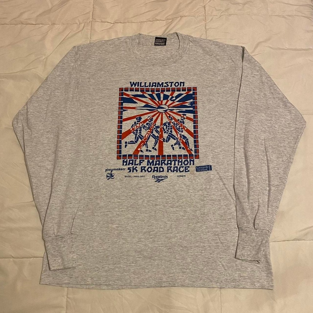 90s half marathon long sleeve grey t-shirt, clean graphic L
